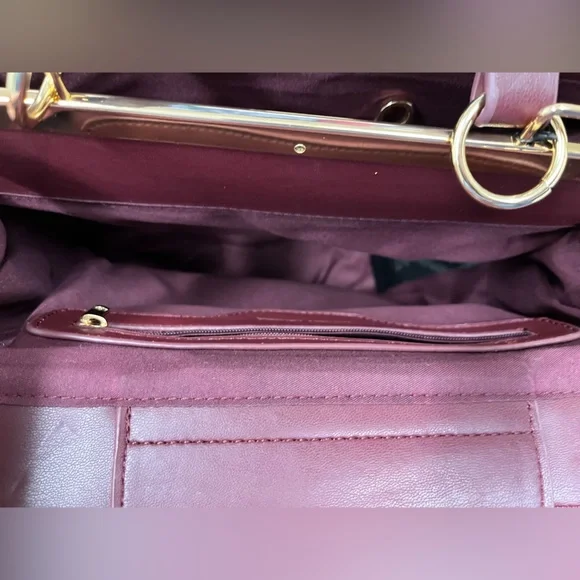 Badgley Mischka Burgundy Large Quilted Shoulder Bag With Detachable Strap - Picture 6 of 8